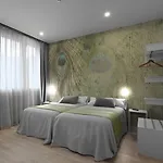 בית הארחה Eibarooms 3*